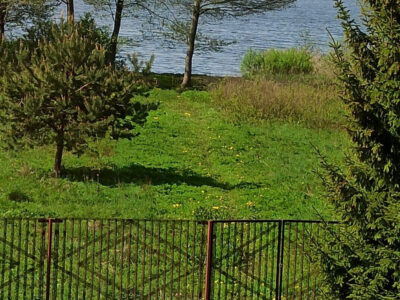 Усадьба "Райский хуторок" на берегу озера.